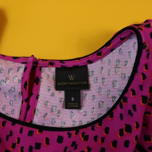 Patterned Pink Short Sleeve Blouse, S - Picture 4 of 4